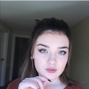 Meet your Posher, Catherine